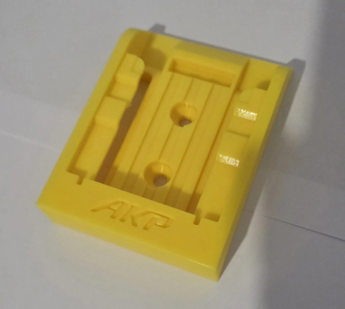 DeWalt 18V XR Battery Mount — 4 Pack by AKPworx — alternate view 2